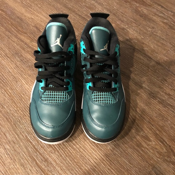 Retro Jordan 4 “Teal” - Picture 2 of 3